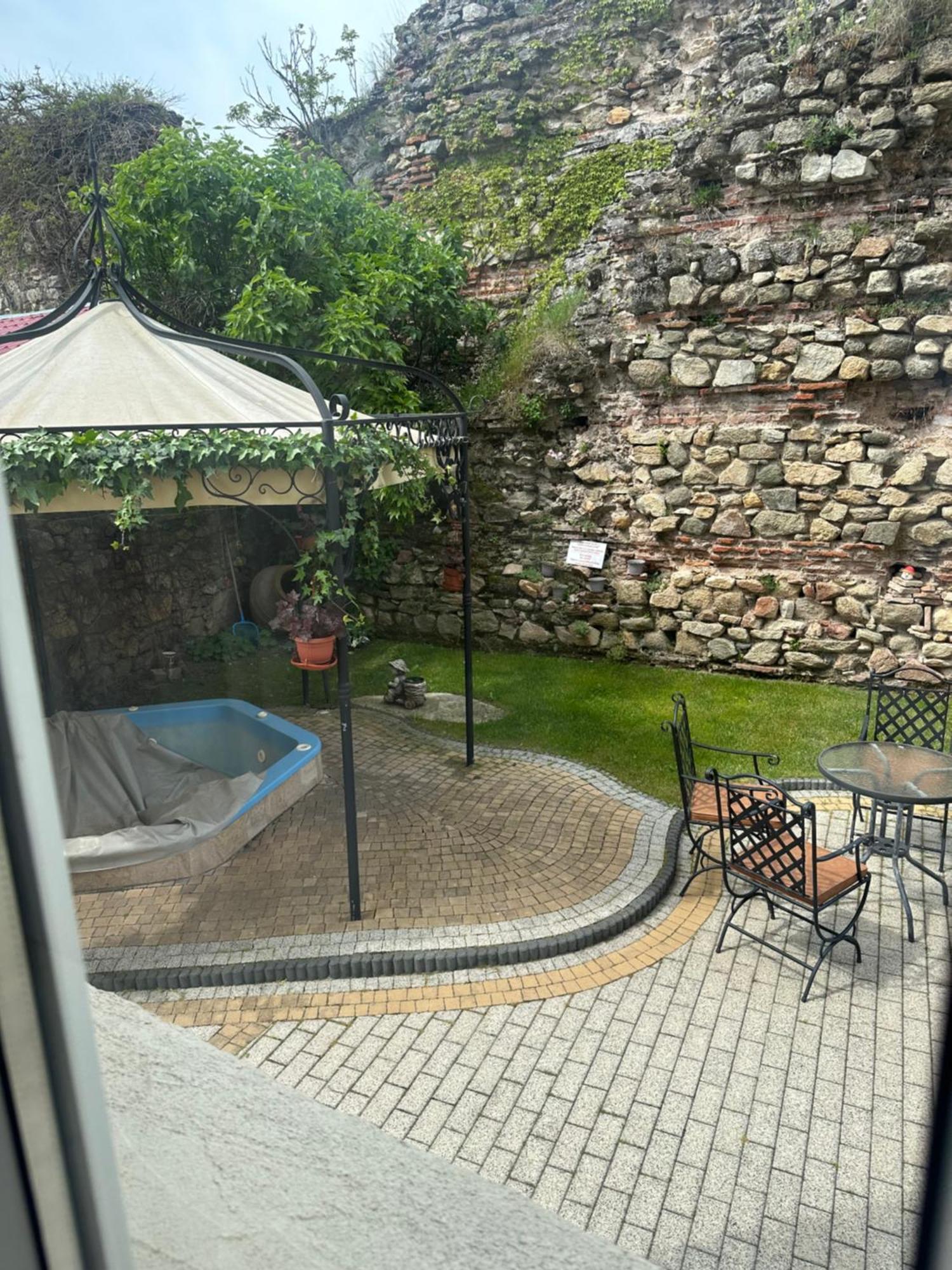 Villa Paris Hisarya Exterior photo